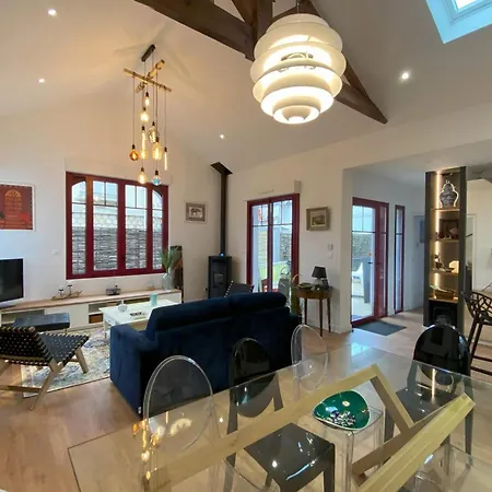 Holiday home Spacious House With Greenery Terrace And Garden Arcachon